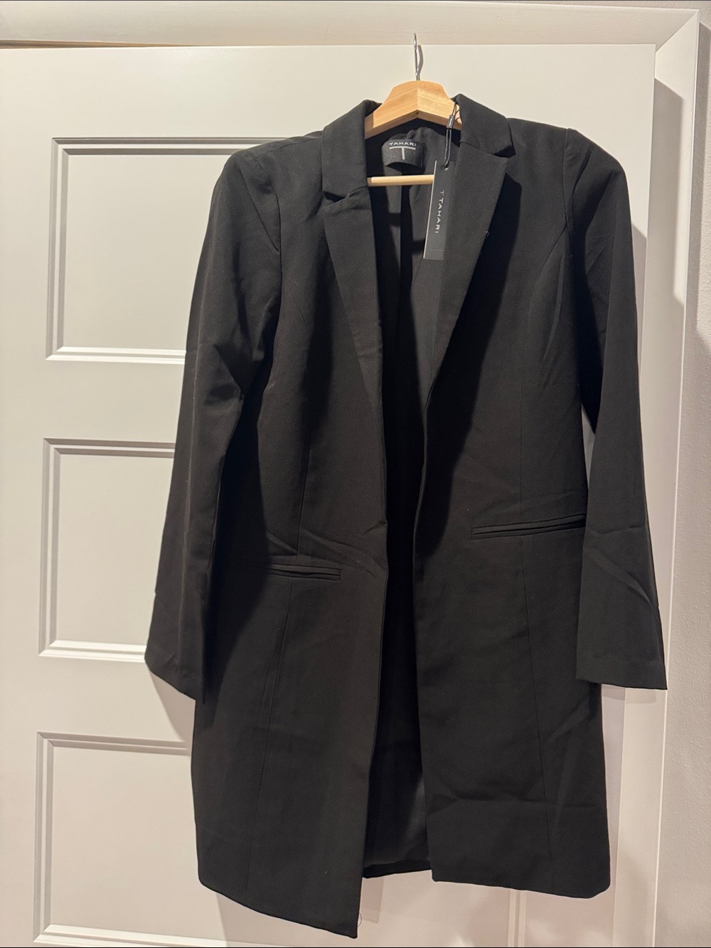 Tahari NWT Black Longline Blazer